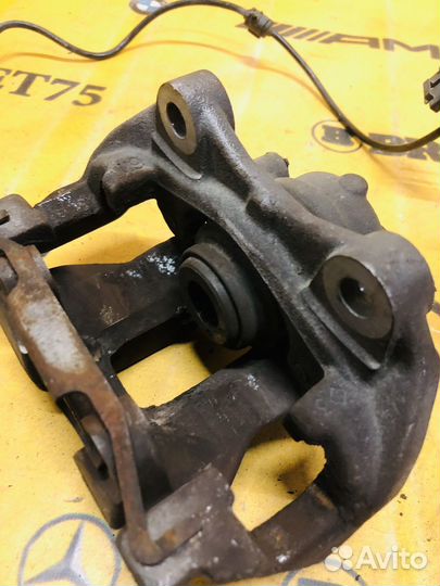 Суппорт задний Mercedes-Benz CLS-Class W219