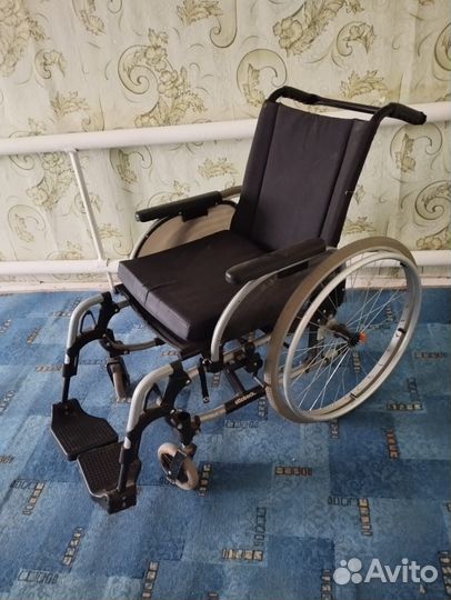 Коляска инвалидная