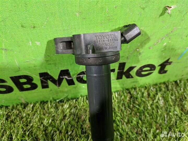 Катушка зажигания Toyota Land Cruiser URJ202