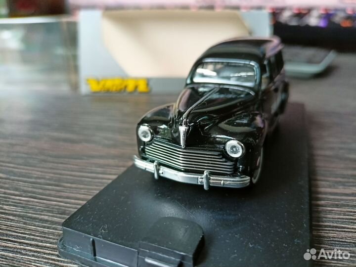 Peugeot 203 gendarmerie 1:43 verem