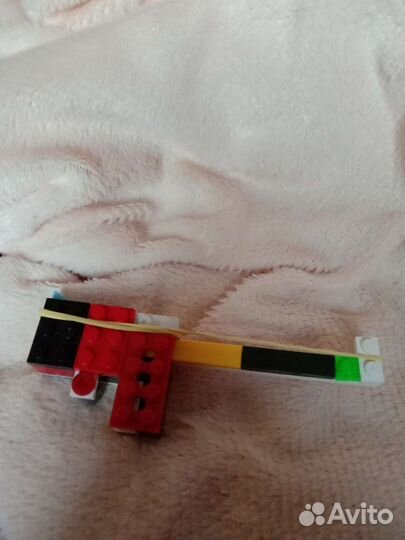 Пистолет из лего. Стреляет