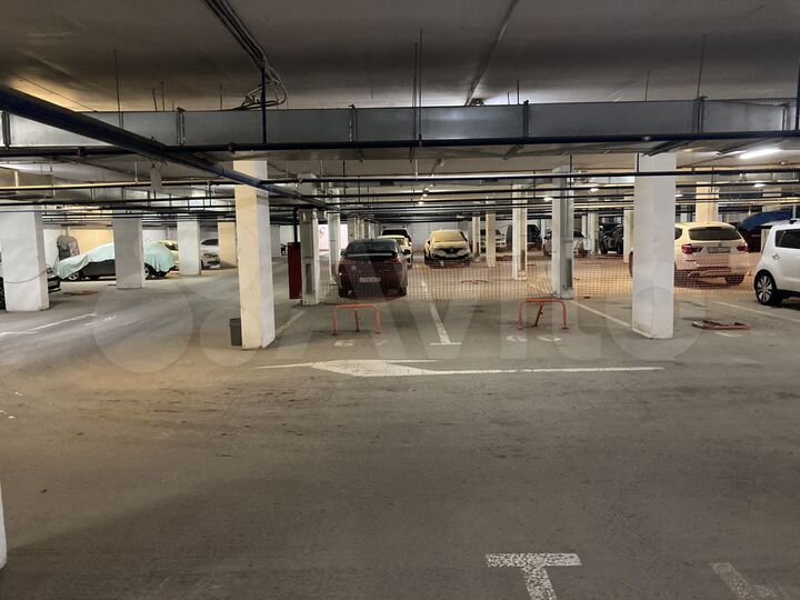 Машиноместо, 14 м²