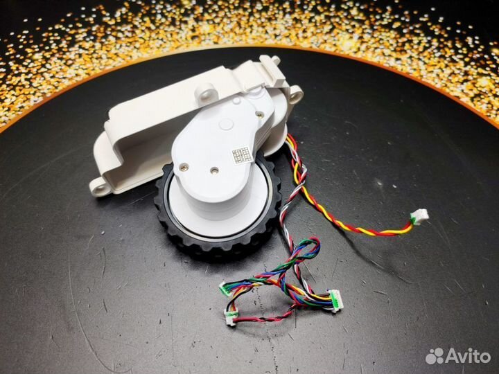 Правое колесо пылесоса Xiaomi Robot Vacuum-Mop P