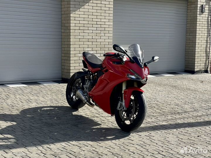 Ducati Supersport S