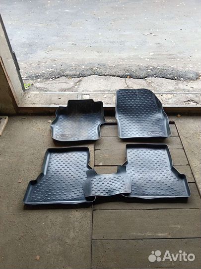 Коврики на Ford Focus 2