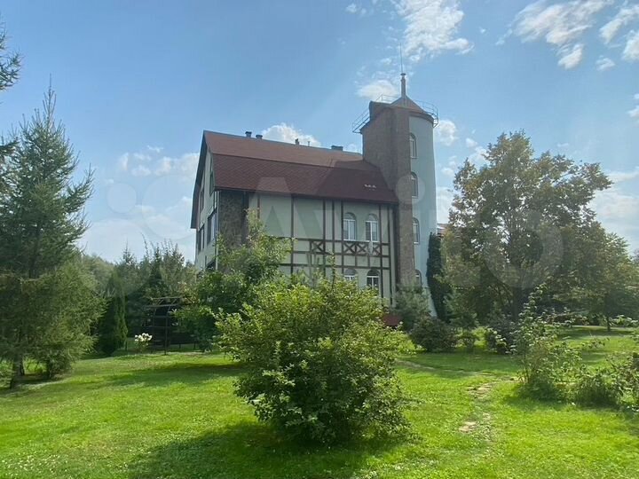 Дом 303 м² на участке 60 сот.