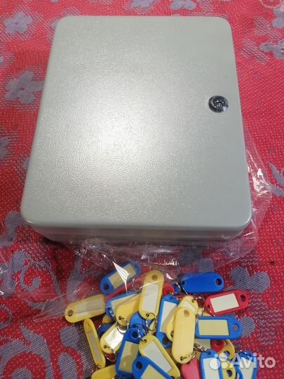 Ключница настенная металлическая на 96 ключей