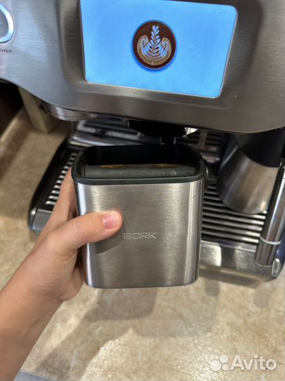 Кофемашина bork c807