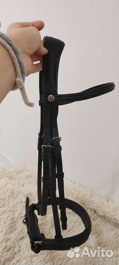 Уздечка для лошади