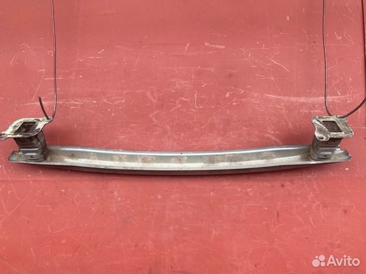 Усилитель бампера задний Skoda Fabia универсал