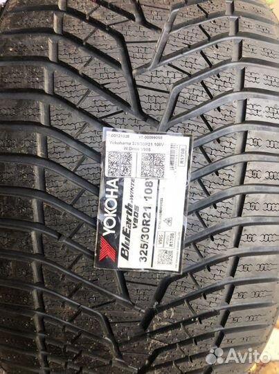 Yokohama BluEarth Winter V905 285/35 R21 и 325/30 R21 108V