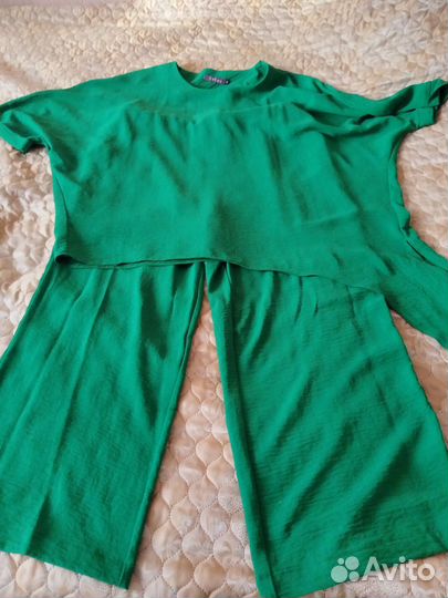 Брючный костюм женский