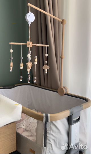 Мобиль деревянный на кроватку