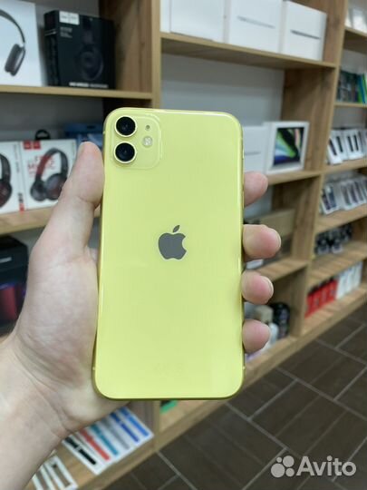 iPhone 11, 64 ГБ