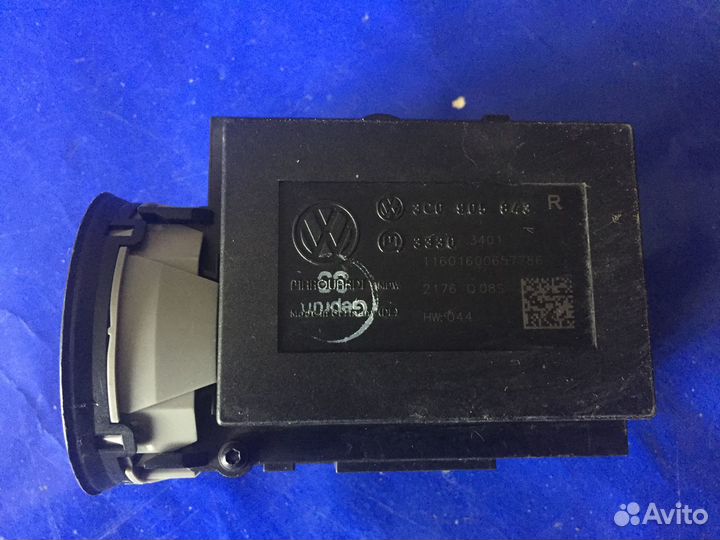 Замок зажигания Volkswagen 3C0905843