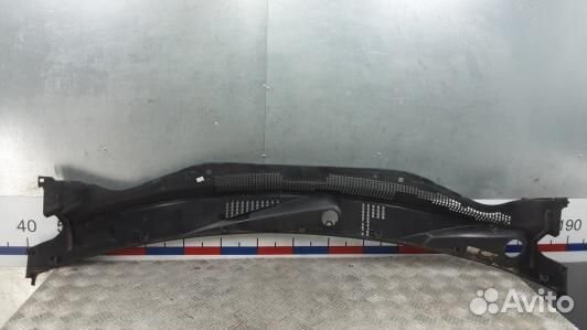 Накладка декоративная (жабо, дождевик) dodge calib