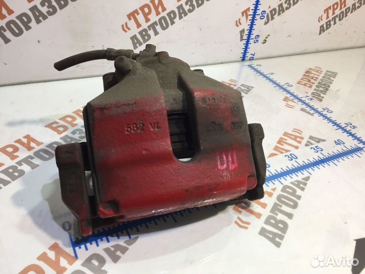 Фольксваген Passat CC Суппорт передний Прав