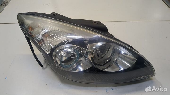Фара (передняя) Hyundai i30, 2010