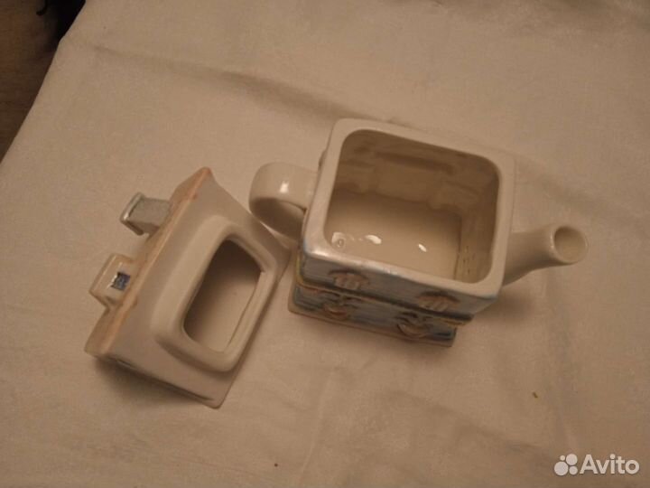 Чайник-домик