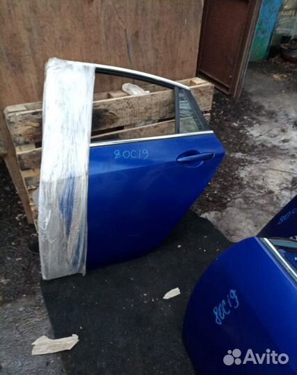 Двери задние передние Мазда 6 GH Синие