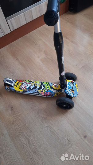 Самокат детский трехколесный