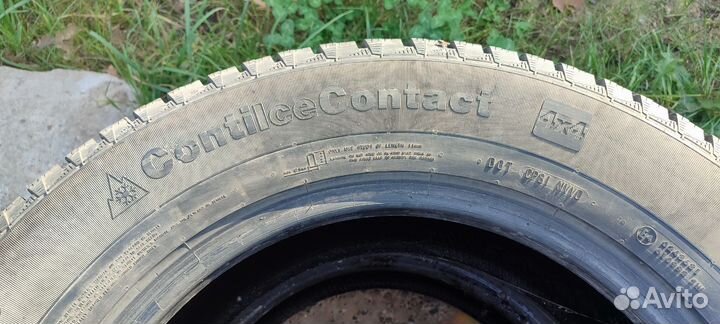 Continental ContiIceContact 4x4 235/65 R17