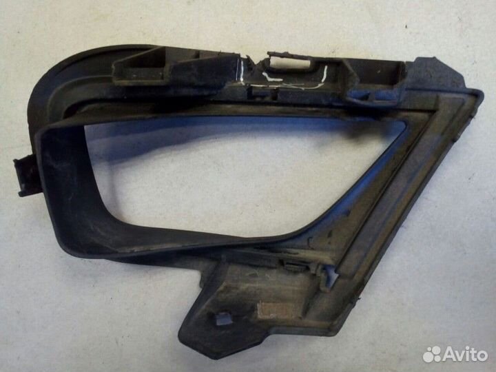 Кронштейн противотуманного фонаря заднего правого