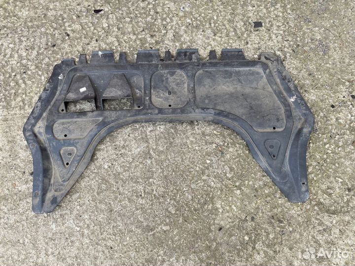 Защита двигателя Volkswagen Golf Plus