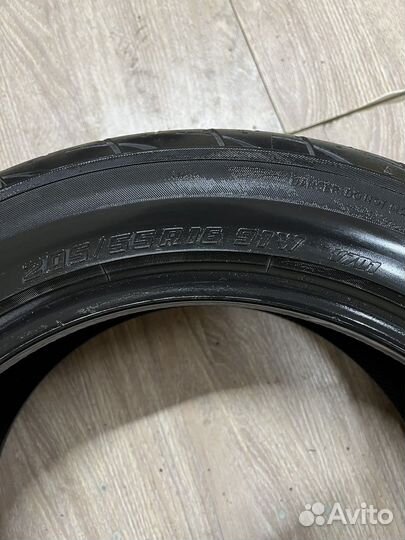 Yokohama Advan Fleva V701 R16