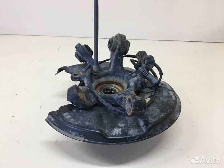 Кулак поворотный задний левый BMW 1-series E87/E81