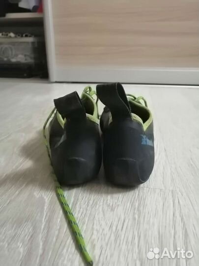 Скальные туфли simond