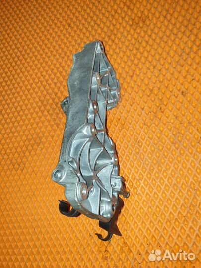 Кронштейн генератора BMW 3 F30