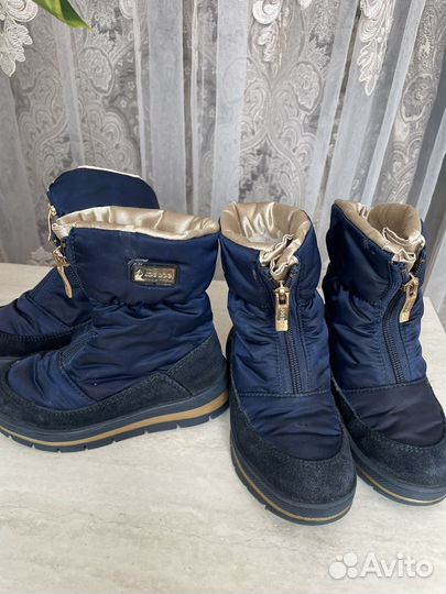 Зимние сапоги для двойни 27 размер