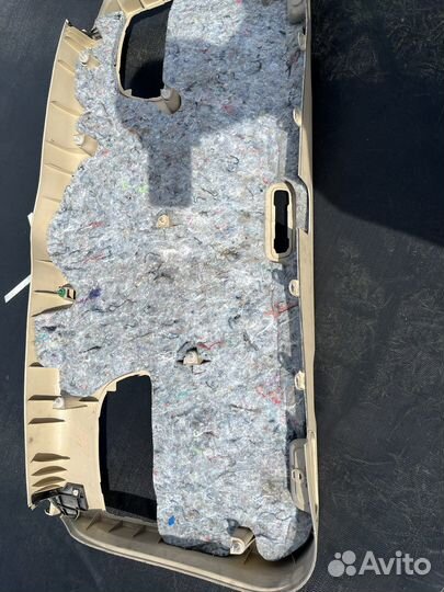 Обшивка двери багажника subaru tribeca