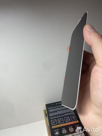 Защитные стёкла антишпион на iPhone