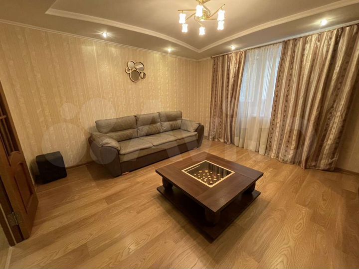 3-к. квартира, 96 м², 1/9 эт.