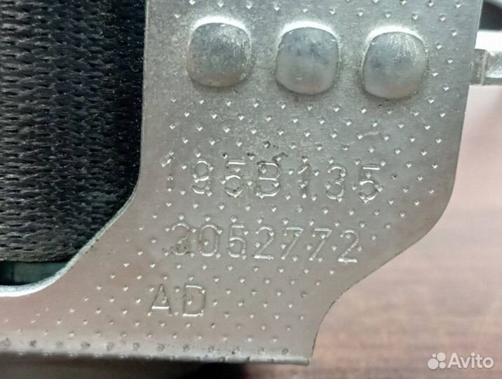 Задний ремень безопасности BMW E90