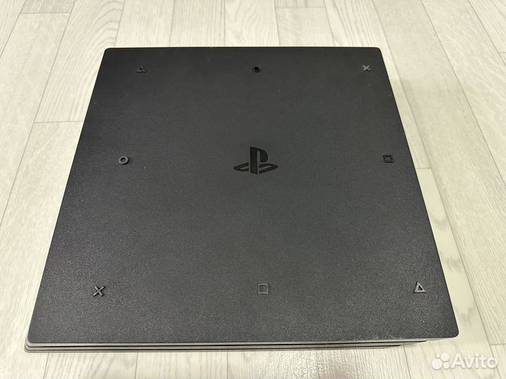 Sony PlayStation 4 pro прошитая 9.00 + игры