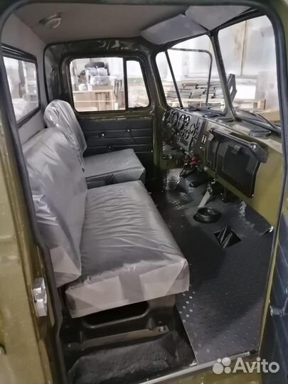 Кабина для грузовых автомобилей семейства урал №15