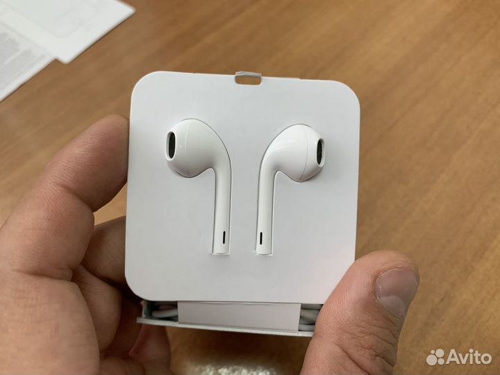 Оригинал наушники Apple EarPods Lightning