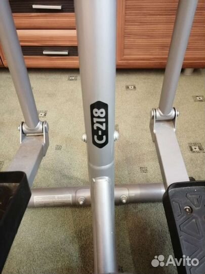 Эллиптический тренажер torneo