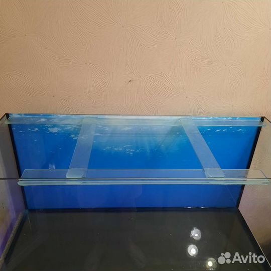 Стойка с 2 аквариумами