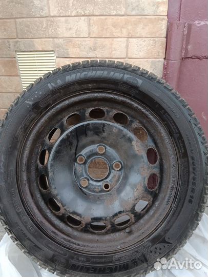 Michelin Latitude X-Ice 2 205/55 R16 94H