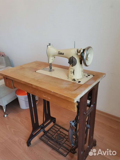 Швейная машина Tikka 45