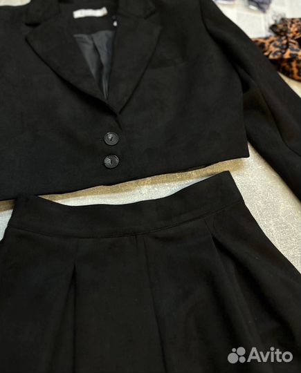 Костюм женский