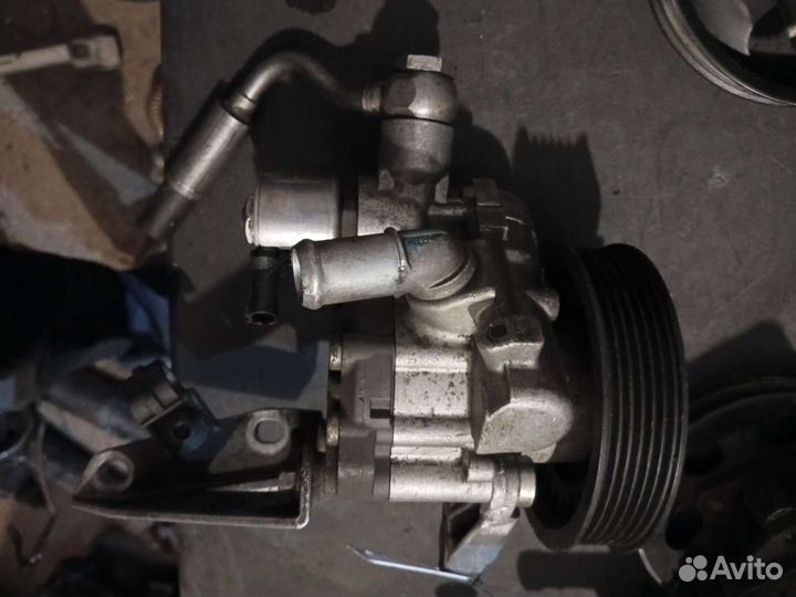 Насос гур бмв Е60 E90 E92 N52 N54 Активная рейка