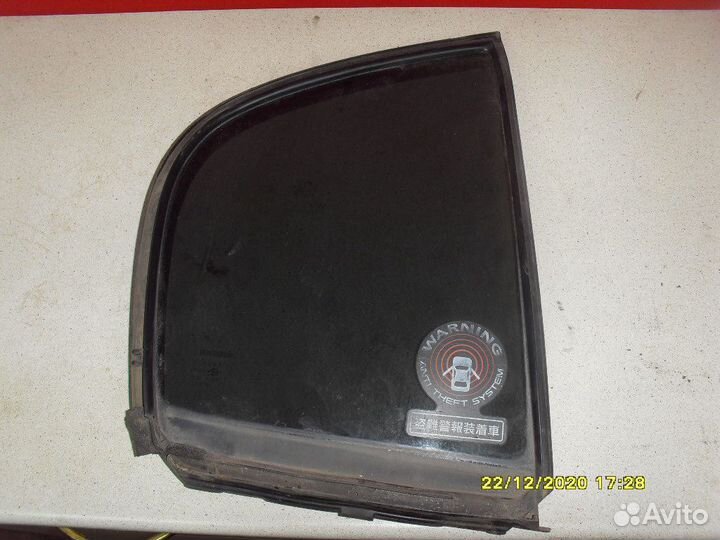 Стекло двери задней 82262AL502 Nissan Skyline 11