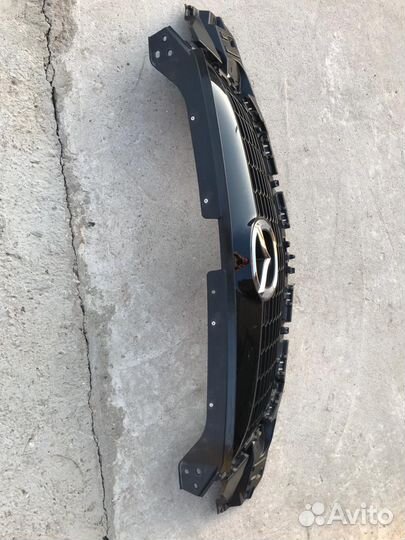 Продам решетку радиатора mazda cx-5