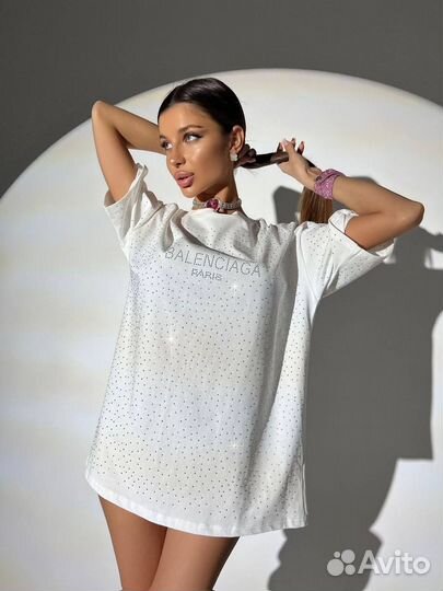 Футболка женская оверсайз со стразами