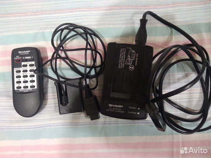 Видеокамера Sharp VL-WD250S аналоговая Малайзия